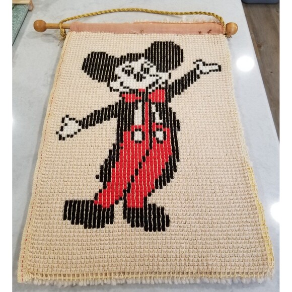 vintage Disney mickey mouse latch hook hanging rug - Picture 5 of 9
